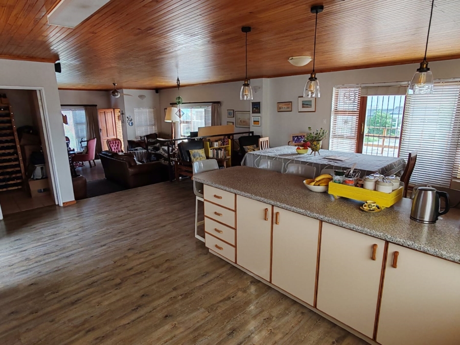 3 Bedroom Property for Sale in Perlemoenbaai Western Cape
